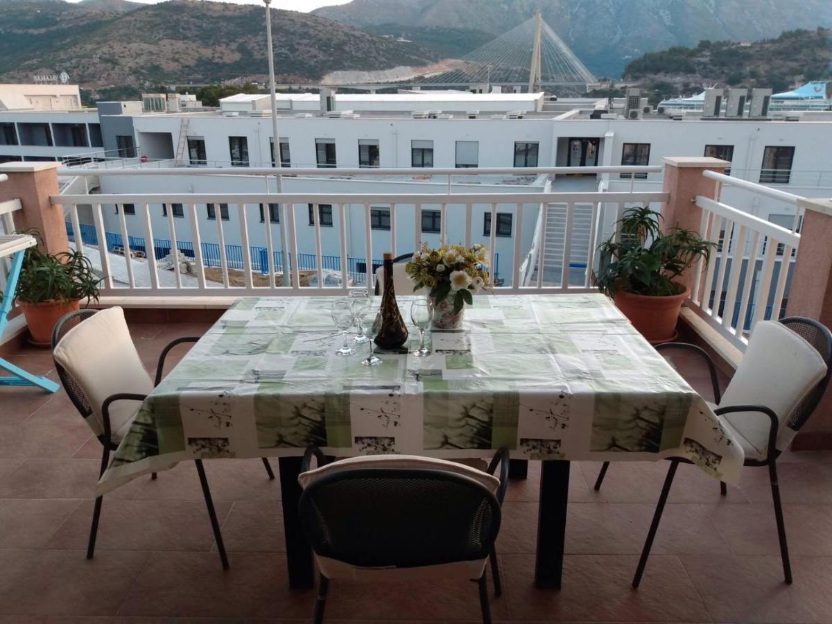 J&L Apartments دوبروفينك المظهر الخارجي الصورة