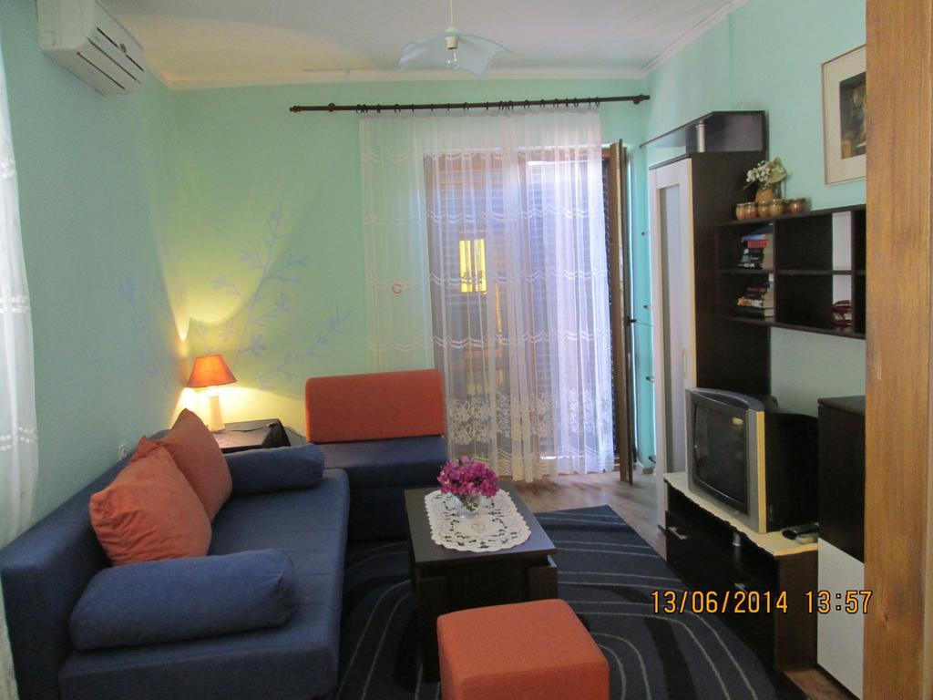 J&L Apartments دوبروفينك المظهر الخارجي الصورة