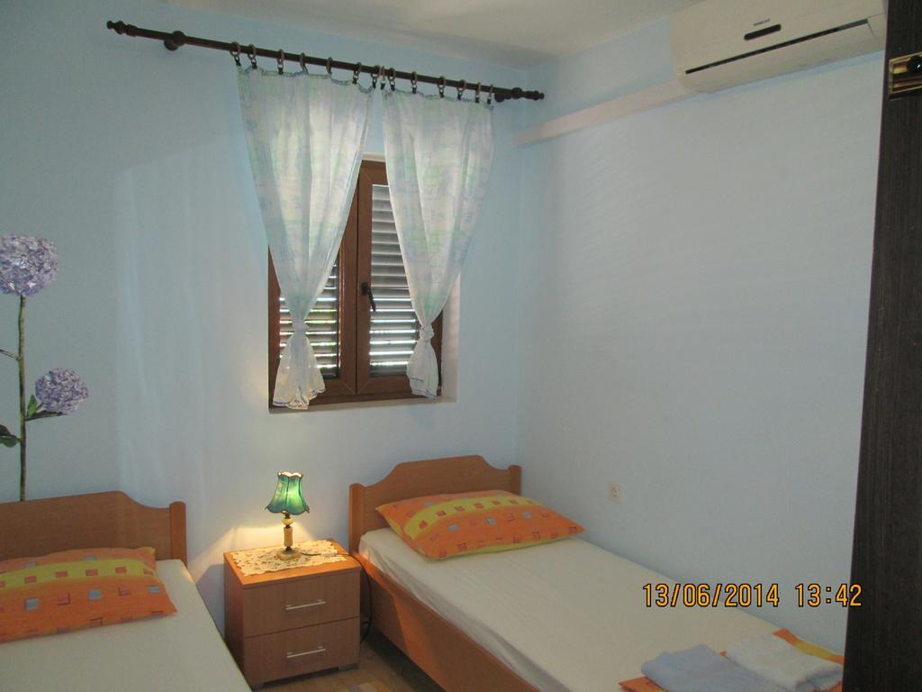 J&L Apartments دوبروفينك المظهر الخارجي الصورة