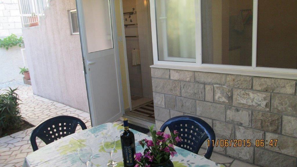 J&L Apartments دوبروفينك المظهر الخارجي الصورة